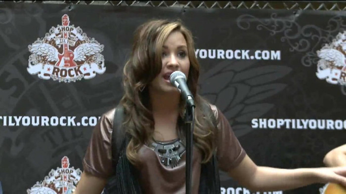 Demi Lovato  Live at Glendale Galleria  in LA for Cambio in HD 02352
