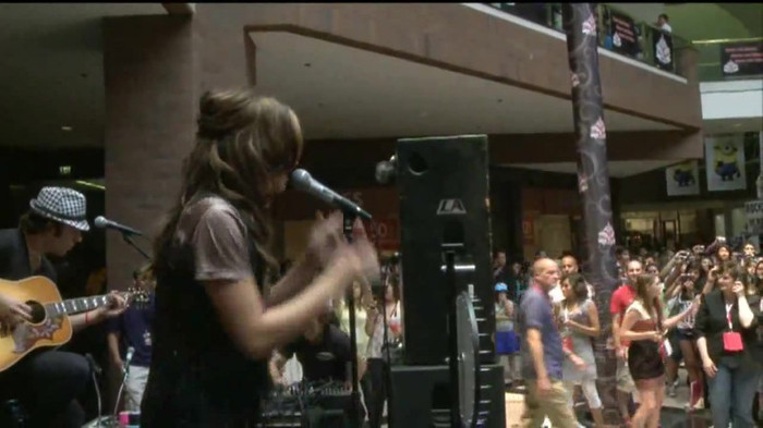Demi Lovato  Live at Glendale Galleria  in LA for Cambio in HD 02880 - Demilush - Live at Glendale Galleria in LA for Cambio Part oo5