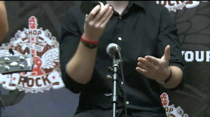 Demi Lovato  Live at Glendale Galleria  in LA for Cambio in HD 02975