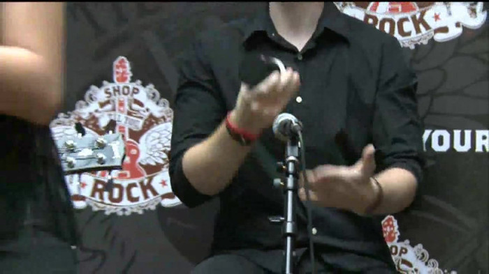 Demi Lovato  Live at Glendale Galleria  in LA for Cambio in HD 02984