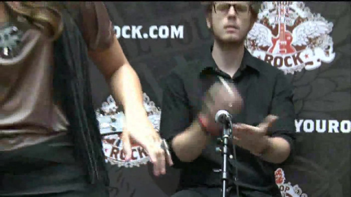 Demi Lovato  Live at Glendale Galleria  in LA for Cambio in HD 02998