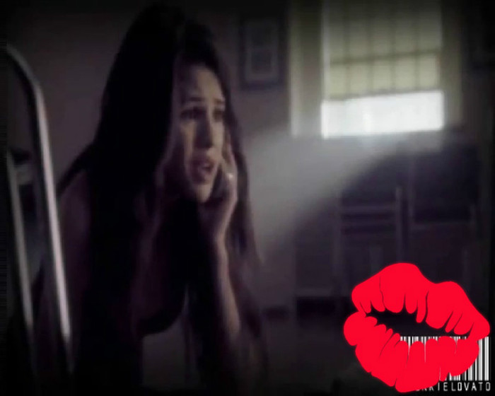 ჯ  Siis te rog frumos :@:@ Nu am unde sa ma duc :@