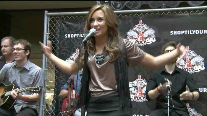 Demi Lovato  Live at Glendale Galleria  in LA for Cambio in HD 03116