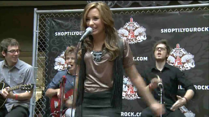 Demi Lovato  Live at Glendale Galleria  in LA for Cambio in HD 03153