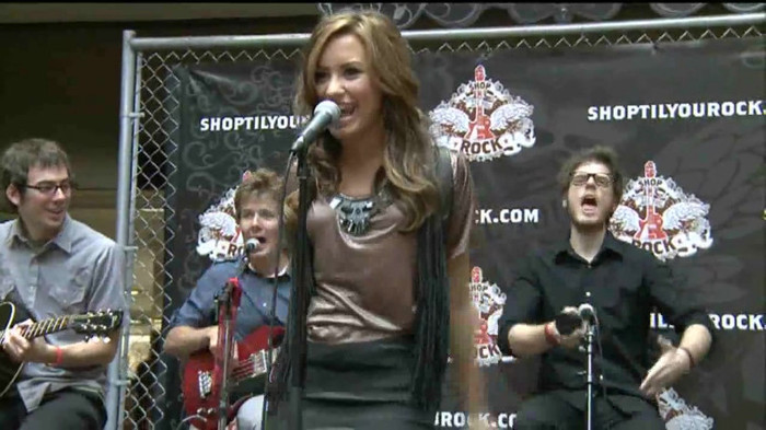 Demi Lovato  Live at Glendale Galleria  in LA for Cambio in HD 03156