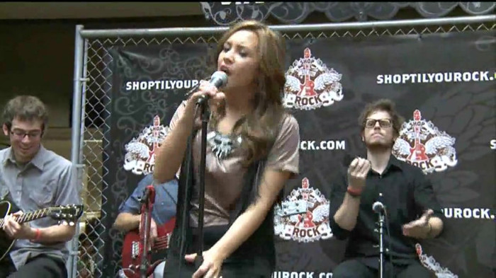 Demi Lovato  Live at Glendale Galleria  in LA for Cambio in HD 03193 - Demilush - Live at Glendale Galleria in LA for Cambio Part oo6