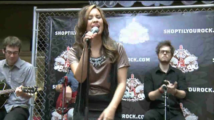 Demi Lovato  Live at Glendale Galleria  in LA for Cambio in HD 03218 - Demilush - Live at Glendale Galleria in LA for Cambio Part oo6