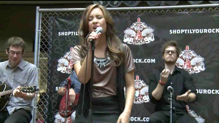 Demi Lovato  Live at Glendale Galleria  in LA for Cambio in HD 03225 - Demilush - Live at Glendale Galleria in LA for Cambio Part oo6
