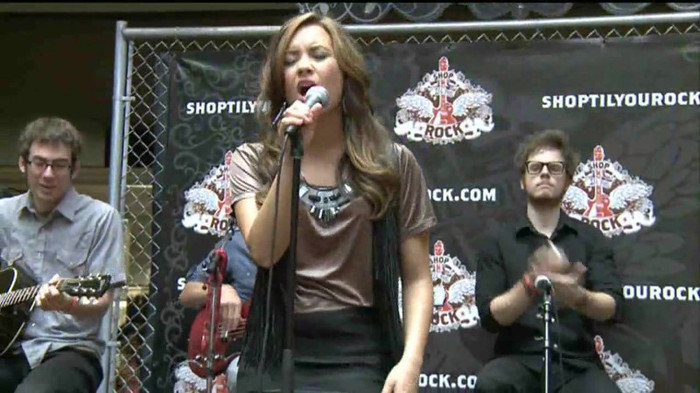 Demi Lovato  Live at Glendale Galleria  in LA for Cambio in HD 03227 - Demilush - Live at Glendale Galleria in LA for Cambio Part oo6