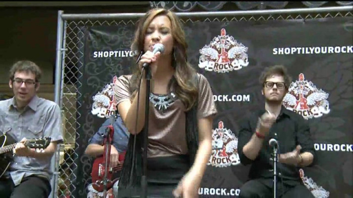 Demi Lovato  Live at Glendale Galleria  in LA for Cambio in HD 03232 - Demilush - Live at Glendale Galleria in LA for Cambio Part oo6