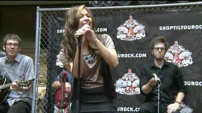 Demi Lovato  Live at Glendale Galleria  in LA for Cambio in HD 03280