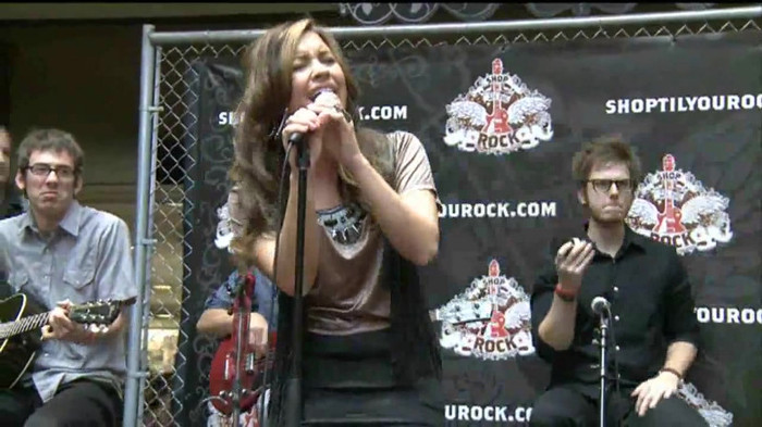 Demi Lovato  Live at Glendale Galleria  in LA for Cambio in HD 03286