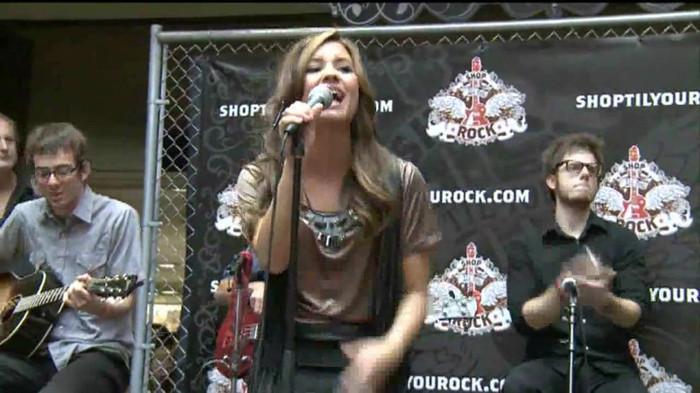 Demi Lovato  Live at Glendale Galleria  in LA for Cambio in HD 03301