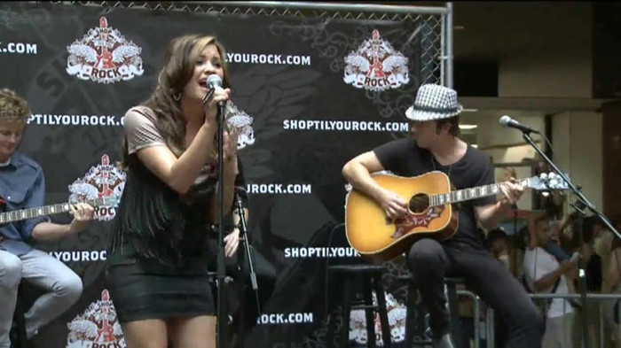 Demi Lovato  Live at Glendale Galleria  in LA for Cambio in HD 03363 - Demilush - Live at Glendale Galleria in LA for Cambio Part oo6
