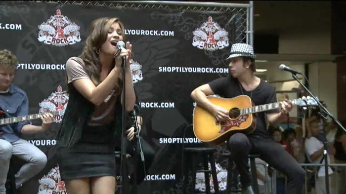 Demi Lovato  Live at Glendale Galleria  in LA for Cambio in HD 03373 - Demilush - Live at Glendale Galleria in LA for Cambio Part oo6