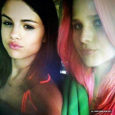 normal_2012-04-02_6e7b9e847d3311e1b10e123138105d6b_7 - Instagram