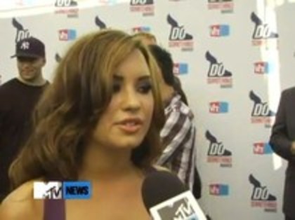 Vh1 Do Something Awards 2010-Red Carpet Interview (482)