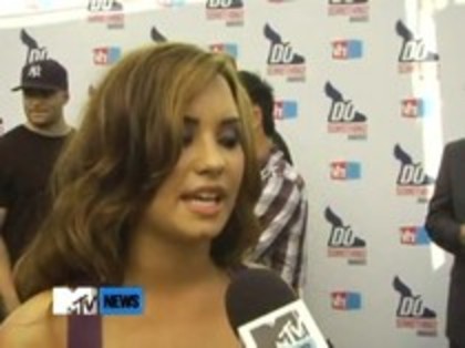 Vh1 Do Something Awards 2010-Red Carpet Interview (484) - Demilush - Vh1 Do Something Awards 2010 - Red Carpet Interview Part oo2