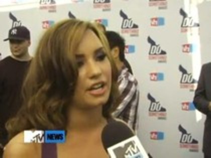 Vh1 Do Something Awards 2010-Red Carpet Interview (485)