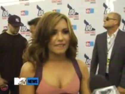 Vh1 Do Something Awards 2010-Red Carpet Interview (498) - Demilush - Vh1 Do Something Awards 2010 - Red Carpet Interview Part oo2
