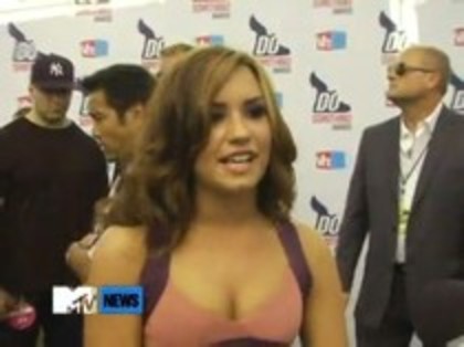 Vh1 Do Something Awards 2010-Red Carpet Interview (499) - Demilush - Vh1 Do Something Awards 2010 - Red Carpet Interview Part oo2