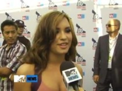 Vh1 Do Something Awards 2010-Red Carpet Interview (515) - Demilush - Vh1 Do Something Awards 2010 - Red Carpet Interview Part oo2