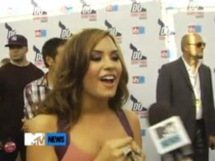 Vh1 Do Something Awards 2010-Red Carpet Interview (964) - Demilush - Vh1 Do Something Awards 2010 - Red Carpet Interview Part oo3