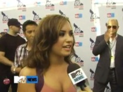 Vh1 Do Something Awards 2010-Red Carpet Interview (967) - Demilush - Vh1 Do Something Awards 2010 - Red Carpet Interview Part oo3