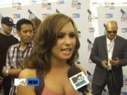 Vh1 Do Something Awards 2010-Red Carpet Interview (970) - Demilush - Vh1 Do Something Awards 2010 - Red Carpet Interview Part oo3