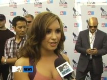 Vh1 Do Something Awards 2010-Red Carpet Interview (973) - Demilush - Vh1 Do Something Awards 2010 - Red Carpet Interview Part oo3