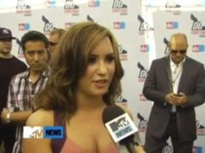 Vh1 Do Something Awards 2010-Red Carpet Interview (977) - Demilush - Vh1 Do Something Awards 2010 - Red Carpet Interview Part oo3