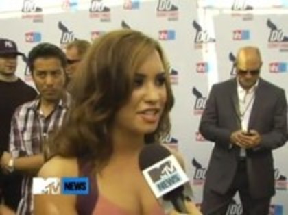 Vh1 Do Something Awards 2010-Red Carpet Interview (978) - Demilush - Vh1 Do Something Awards 2010 - Red Carpet Interview Part oo3