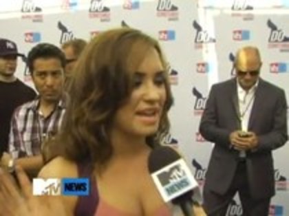 Vh1 Do Something Awards 2010-Red Carpet Interview (979) - Demilush - Vh1 Do Something Awards 2010 - Red Carpet Interview Part oo3