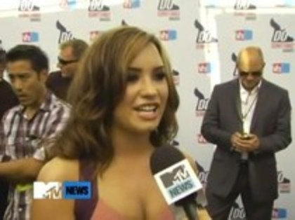 Vh1 Do Something Awards 2010-Red Carpet Interview (983) - Demilush - Vh1 Do Something Awards 2010 - Red Carpet Interview Part oo3