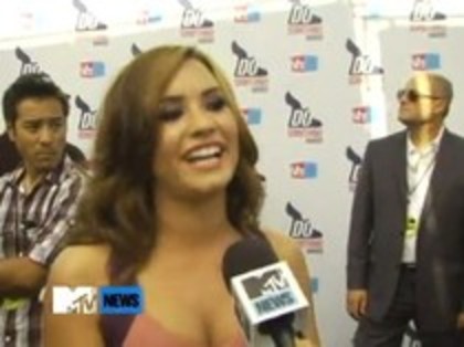 Vh1 Do Something Awards 2010-Red Carpet Interview (519) - Demilush - Vh1 Do Something Awards 2010 - Red Carpet Interview Part oo2