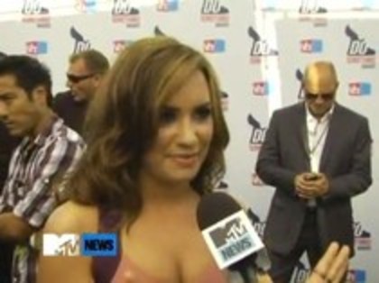 Vh1 Do Something Awards 2010-Red Carpet Interview (985)