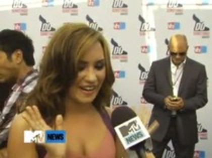 Vh1 Do Something Awards 2010-Red Carpet Interview (991) Vh1 Do Something Awards 2010-Red Carpet Interview (991)