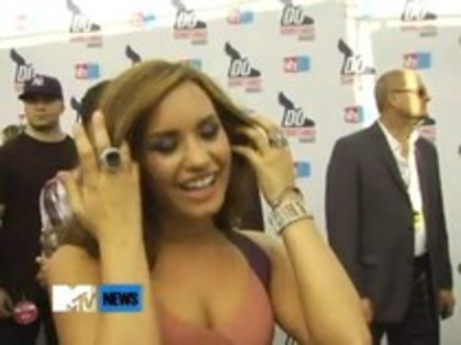 Vh1 Do Something Awards 2010-Red Carpet Interview (539)