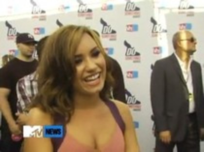 Vh1 Do Something Awards 2010-Red Carpet Interview (536) - Demilush - Vh1 Do Something Awards 2010 - Red Carpet Interview Part oo2