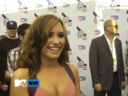 Vh1 Do Something Awards 2010-Red Carpet Interview (531) - Demilush - Vh1 Do Something Awards 2010 - Red Carpet Interview Part oo2