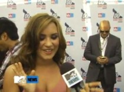 Vh1 Do Something Awards 2010-Red Carpet Interview (992) - Demilush - Vh1 Do Something Awards 2010 - Red Carpet Interview Part oo3