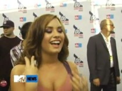 Vh1 Do Something Awards 2010-Red Carpet Interview (961)