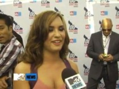Vh1 Do Something Awards 2010-Red Carpet Interview (1489) - Demilush - Vh1 Do Something Awards 2010 - Red Carpet Interview Part oo4