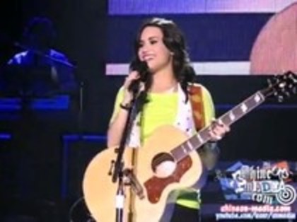 Demi Lovato - Catch Me Live (12) - Demilush - Catch Me Live Part oo1