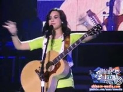 Demi Lovato - Catch Me Live (31) - Demilush - Catch Me Live Part oo1