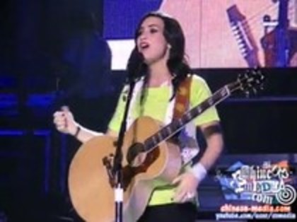 Demi Lovato - Catch Me Live (44) - Demilush - Catch Me Live Part oo1