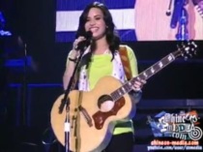 Demi Lovato - Catch Me Live (76) - Demilush - Catch Me Live Part oo1