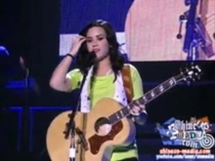 Demi Lovato - Catch Me Live (91)