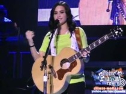 Demi Lovato - Catch Me Live (95) - Demilush - Catch Me Live Part oo1