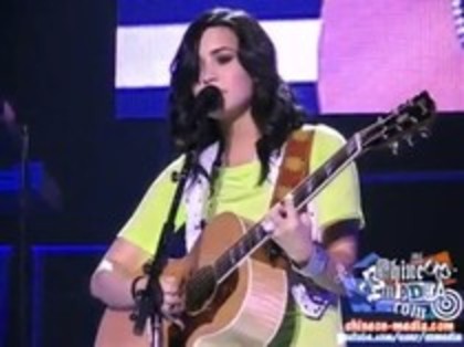 Demi Lovato - Catch Me Live (489)